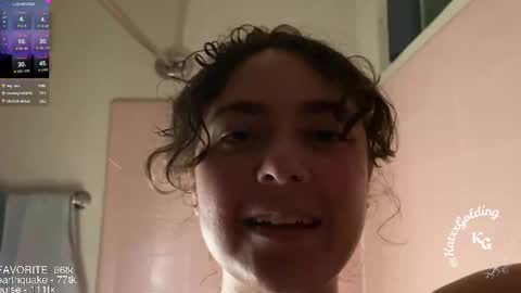 Snapshot of katxxgolding chatting on November 1, 9:11 am Princesse Kat online show from November 1, 9:11 am