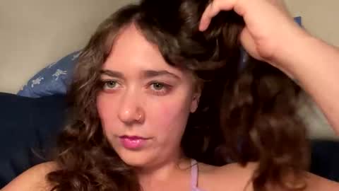 Snapshot of katxxgolding chatting on December 5, 8:12 am Princesse Kat online show from December 5, 8:12 am