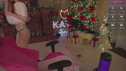 Snapshot of katy_ethereal chatting on December 22, 5:01 am Katy - online show from December 22, 5:01 am