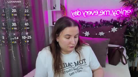 Snapshot of katyaneilson chatting on January 11, 4:27 am Kate online show from January 11, 4:27 am