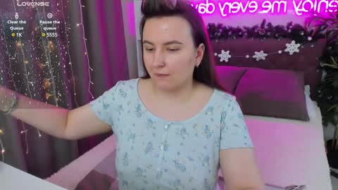 Snapshot of katyaneilson chatting on January 16, 8:00 am Kate online show from January 16, 8:00 am