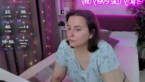 Snapshot of katyaneilson chatting on September 11, 3:28 am Kate online show from September 11, 3:28 am