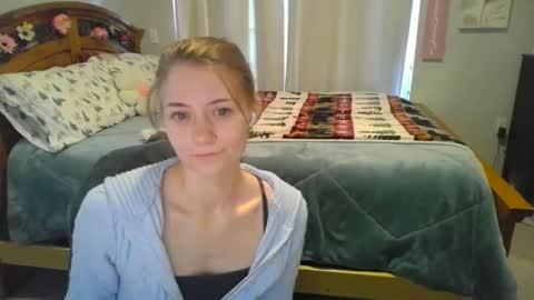 Snapshot of katynowhere chatting on February 12, 12:05 am Katy online show from February 12, 12:05 am