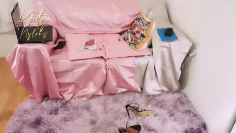 Katy online show from February 15, 8:00 am