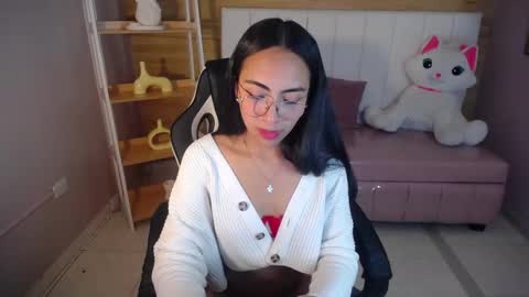 Snapshot of katyrider_a chatting on September 20, 1:01 pm katyrider_a online show from September 20, 1:01 pm