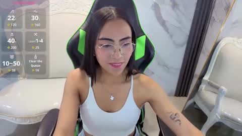 Snapshot of katyrider_a chatting on September 30, 1:27 pm katyrider_a online show from September 30, 1:27 pm