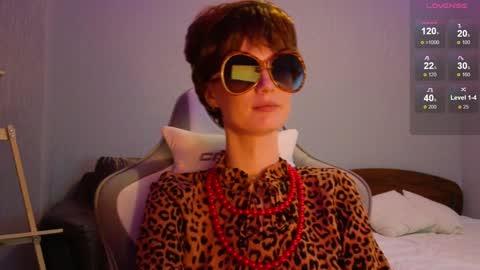 Katy online show from December 17, 4:21 pm