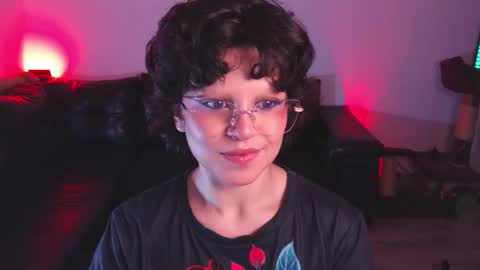 Snapshot of katyxxx_043 chatting on November 21, 3:38 am katyxxx_043 online show from November 21, 3:38 am