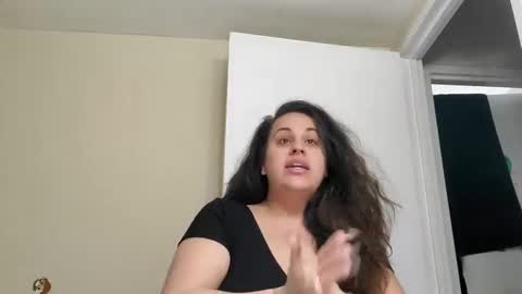 Snapshot of kaurn0ir chatting on January 30, 1:53 pm Kaur Noir online show from January 30, 1:53 pm