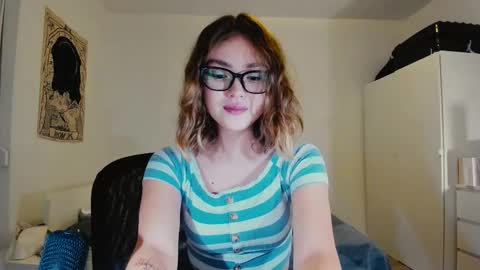Snapshot of kawa_ka chatting on October 25, 12:07 am kawa_ka online show from October 25, 12:07 am