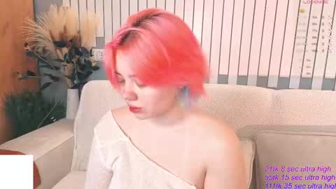 Snapshot of kawaii_yuki chatting on December 5, 6:33 am Yuki online show from December 5, 6:33 am