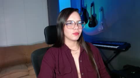 Kay online show from March 8, 11:52 pm