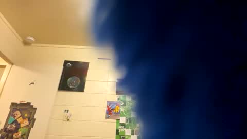 kay_la online show from April 1, 5:19 am