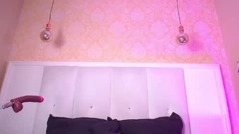 Snapshot of kayabrowns chatting on March 6, 8:16 pm Susan online show from March 6, 8:16 pm