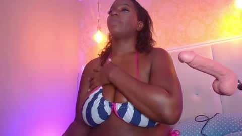 Snapshot of kayabrowns chatting on November 18, 2:43 pm Susan online show from November 18, 2:43 pm