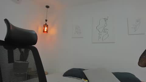 Snapshot of kaylajhonnes6 chatting on October 16, 3:57 pm K A Y L A online show from October 16, 3:57 pm