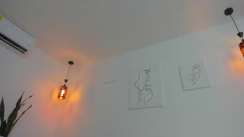 Snapshot of kaylajhonnes6 chatting on October 23, 1:21 pm K A Y L A online show from October 23, 1:21 pm