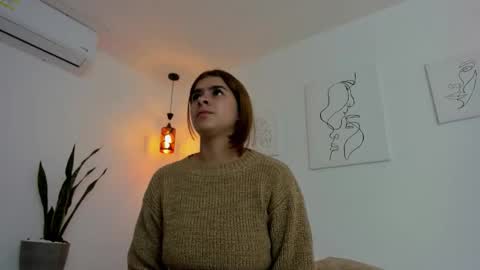 Snapshot of kaylajhonnes6 chatting on October 28, 11:47 am K A Y L A online show from October 28, 11:47 am