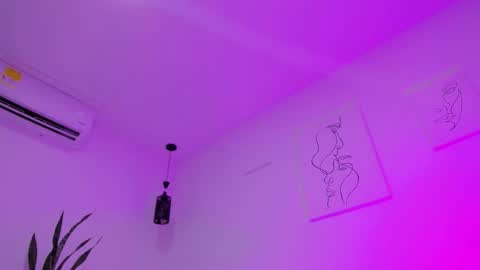 Snapshot of kaylajhonnes6 chatting on November 10, 7:02 pm K A Y L A online show from November 10, 7:02 pm