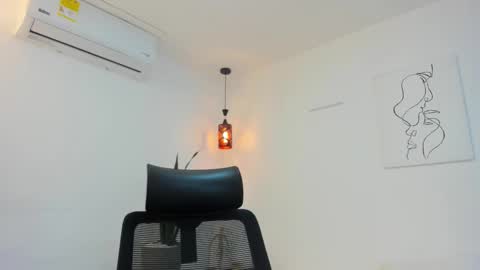 Snapshot of kaylajhonnes6 chatting on November 22, 2:16 pm K A Y L A online show from November 22, 2:16 pm