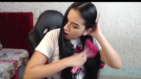 Snapshot of kaylak18x chatting on October 12, 12:42 am Kayla online show from October 12, 12:42 am