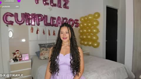 INSTAGRAM AND TW 11kayle online show from December 12, 12:05 am