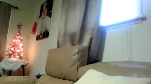 Snapshot of kayleekakesnslim chatting on November 15, 7:54 pm kaylee kakes online show from November 15, 7:54 pm