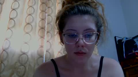 kaylee kakes online show from May 22, 8:25 pm