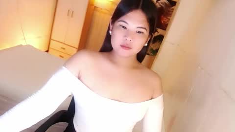 Snapshot of kayleepinay chatting on November 8, 7:12 pm Y O U R F U T U R E K A Y L E E online show from November 8, 7:12 pm