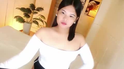 Snapshot of kayleepinay chatting on December 3, 11:03 pm Y O U R F U T U R E K A Y L E E online show from December 3, 11:03 pm