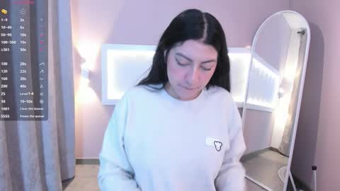 Snapshot of kayli_purple chatting on December 5, 12:14 pm Kayli online show from December 5, 12:14 pm