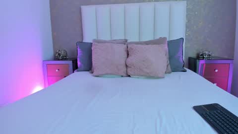 kayliebrooks online show from May 4, 6:48 pm