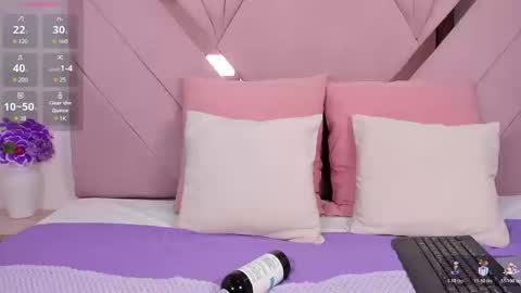 Snapshot of kaylin_jann chatting on October 23, 6:39 pm Kaylin Jann online show from October 23, 6:39 pm