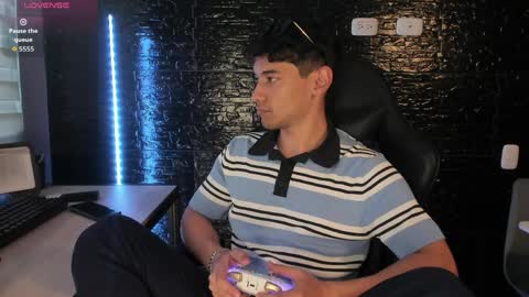 Kayn online show from April 8, 8:53 pm