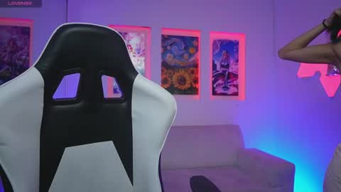 Kayra online show from November 8, 11:43 am