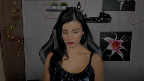 kayworl online show from December 6, 1:00 pm