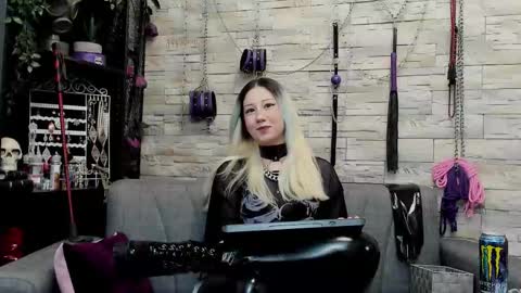 Miss Kazia online show from March 26, 2:17 am