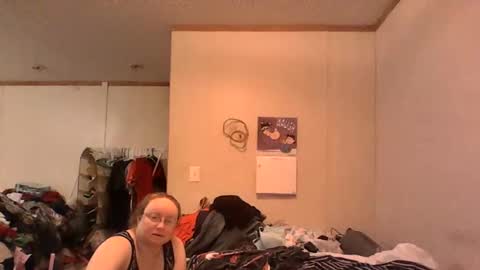 kcandler27 online show from October 20, 11:16 pm