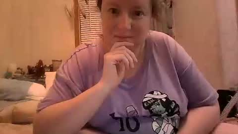 kcandler27 online show from October 30, 8:49 am