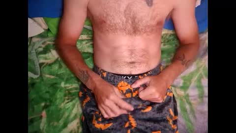 Snapshot of kcbro24 chatting on October 6, 1:52 pm kcbro24 online show from October 6, 1:52 pm