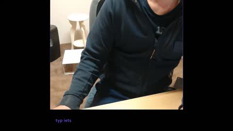 kcirt17225058 online show from December 1, 9:42 pm