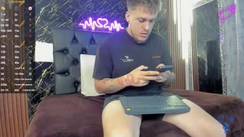 Keane online show from November 19, 1:11 pm