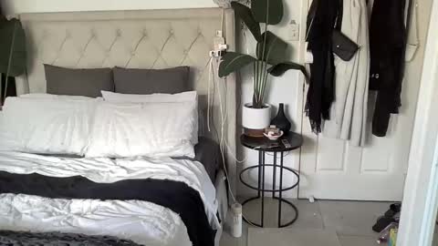 Snapshot of keeliebaby chatting on March 11, 12:22 am Keelie xx online show from March 11, 12:22 am