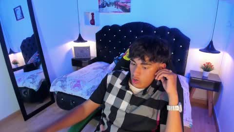 Keevin online show from March 7, 5:06 pm