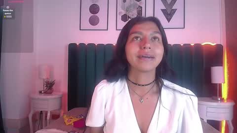 keila online show from December 4, 8:17 pm