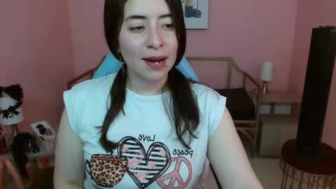 Keila  online show from January 13, 9:20 pm