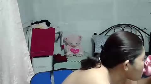 keillar_1024 online show from April 7, 9:32 am