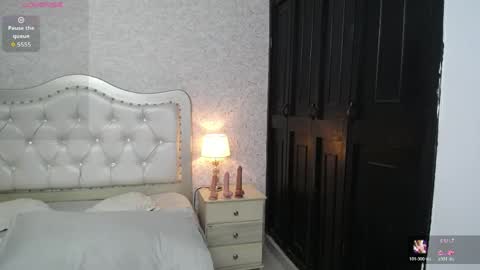 Keily online show from April 13, 1:49 pm