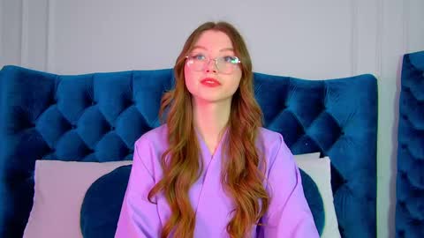 Keira online show from February 25, 6:36 am