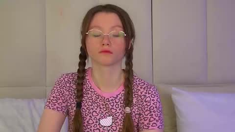 Keira online show from November 26, 6:09 pm